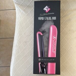 Pink Royale Vapor Styling Iron